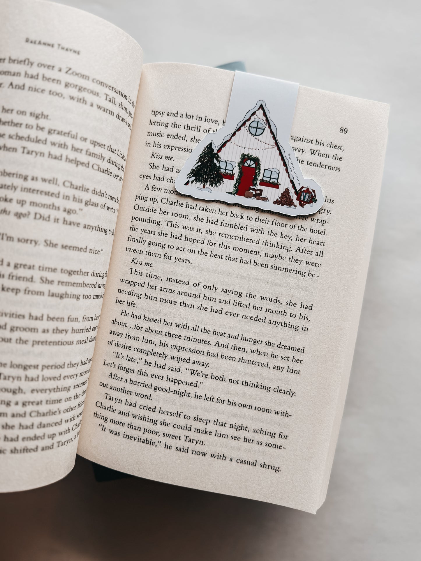 "Cozy Cabin" magnetic bookmark